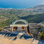 Klarita - Makarska By Guide *
