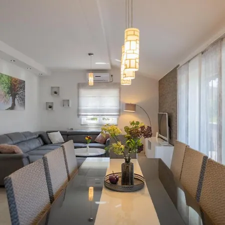 Klarita - Makarska By Guide וילה *