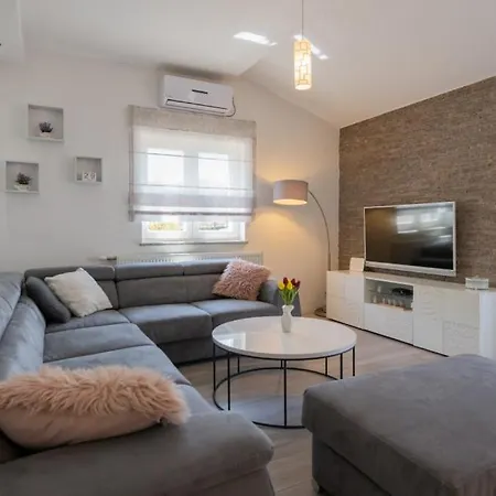 Klarita - Makarska By Guide Drum